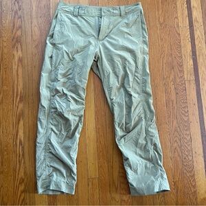 REI men’s outdoor hiking pants tan regular fit 34 x 30 EUC